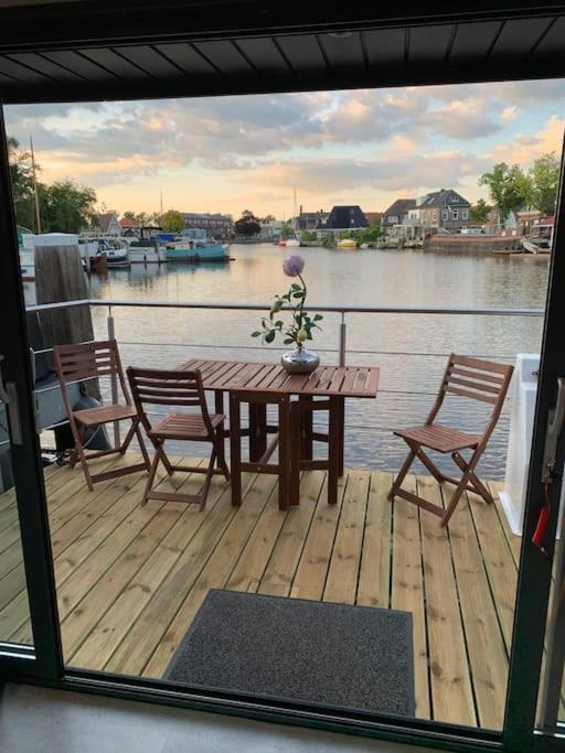兹瓦茨勒伊斯Unique New Houseboat Moored 4公寓 外观 照片