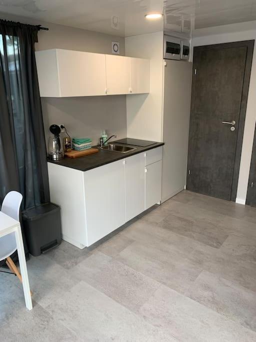 兹瓦茨勒伊斯Unique New Houseboat Moored 4公寓 外观 照片
